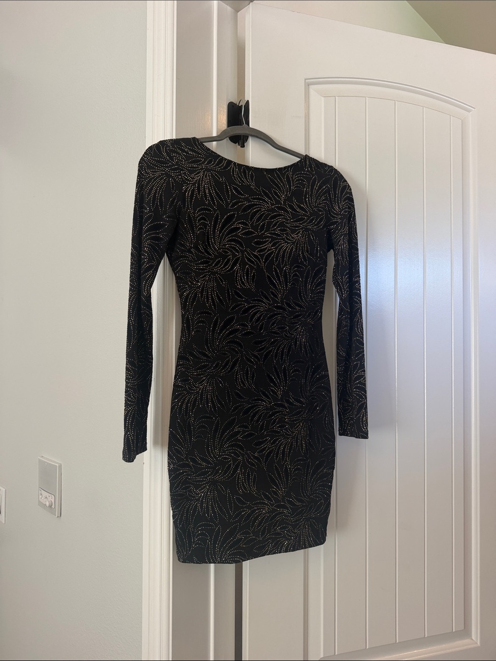 Windsor Black Long-Sleeve Bodycon Dress with Gold Sparkle